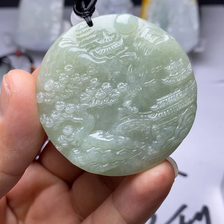 翡翠未镶嵌颈饰翡翠
