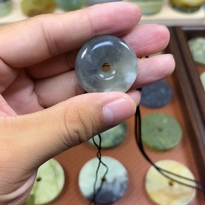 蛇纹石玉未镶嵌吊坠(不含链)