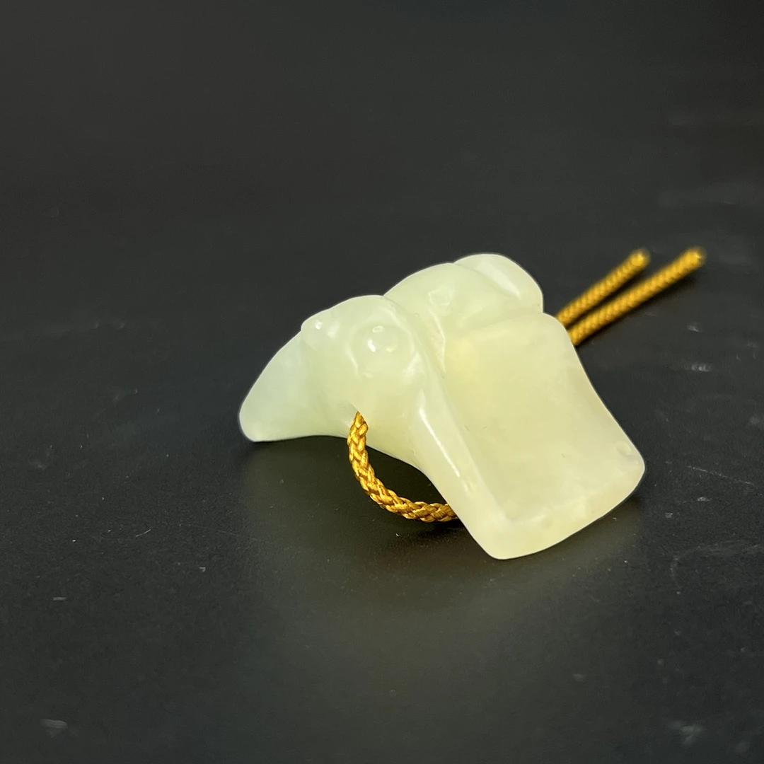 "民国鸮形玉带饰/ DL028313/ 古玩/收藏/德州文物"