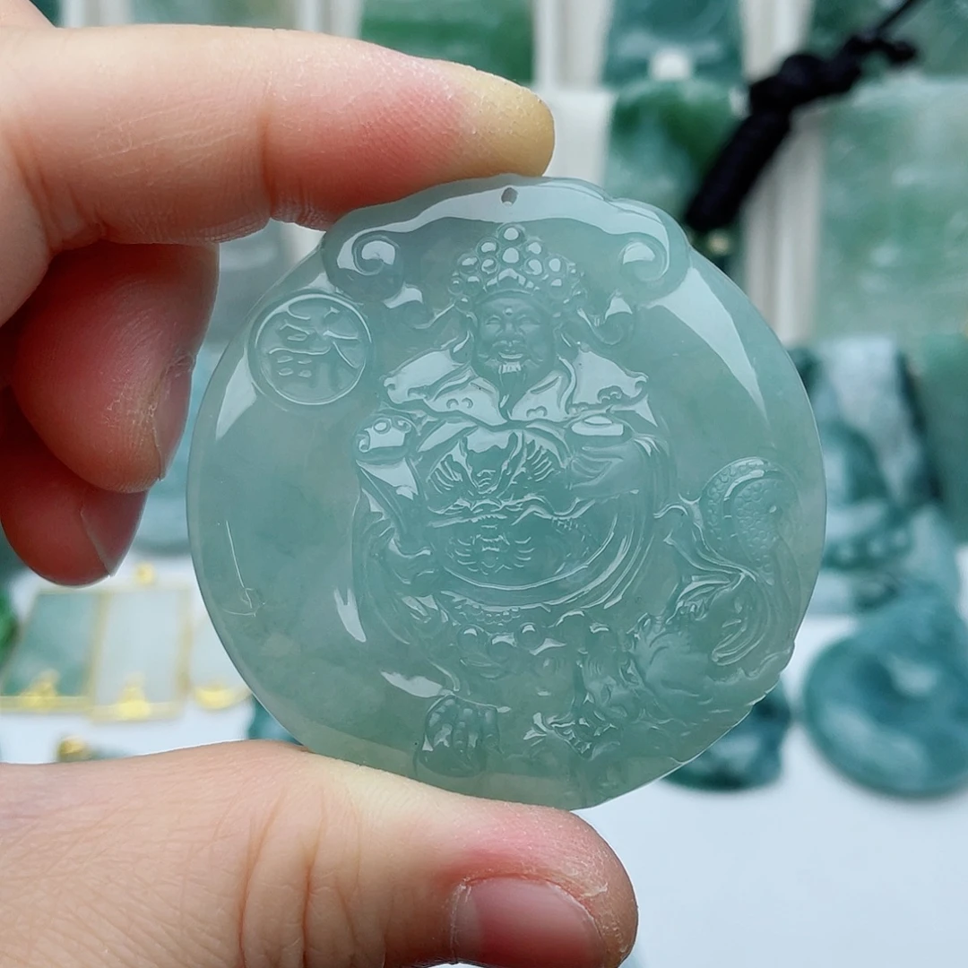 翡翠未镶嵌颈饰文财神