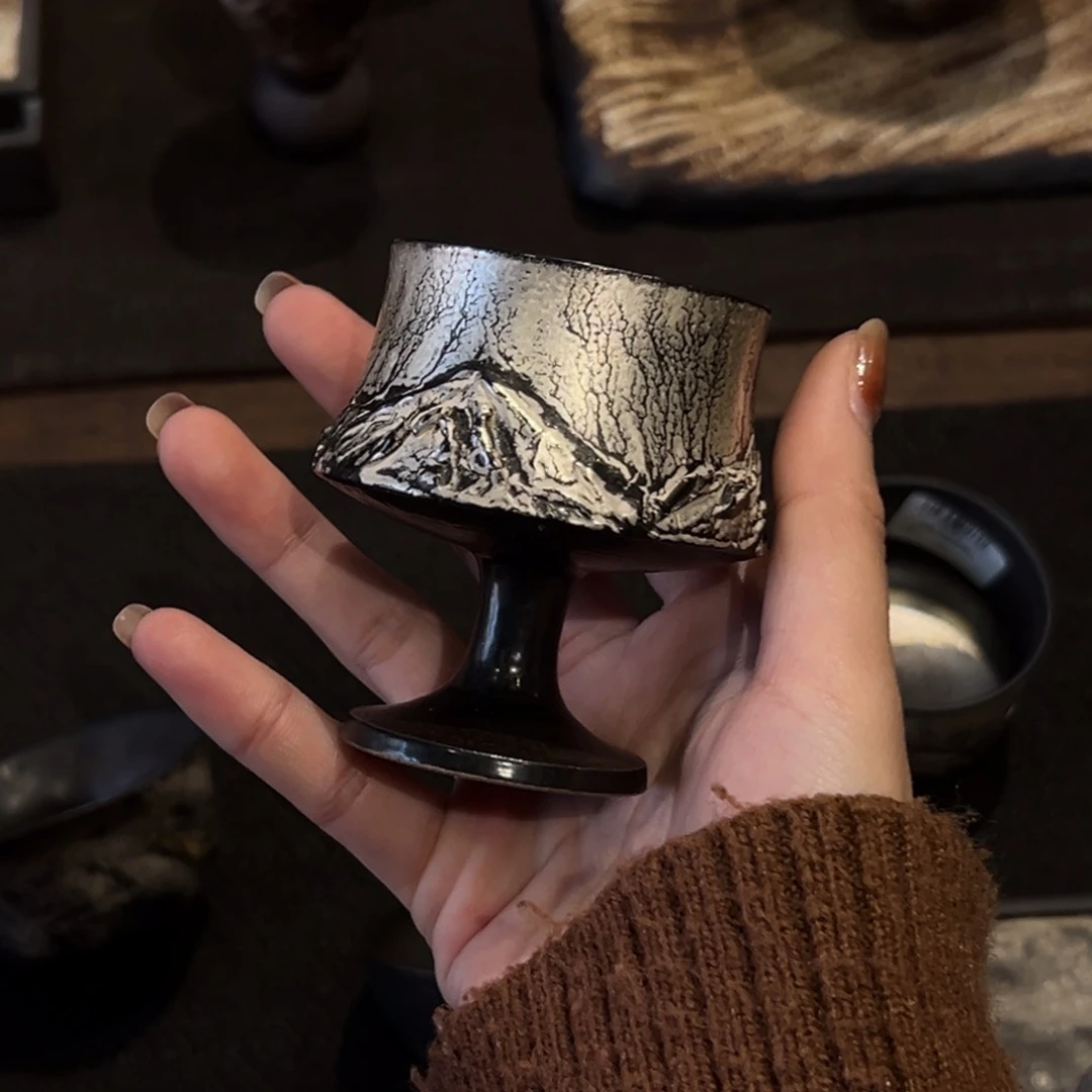 摆件陶瓷。       陶瓷。