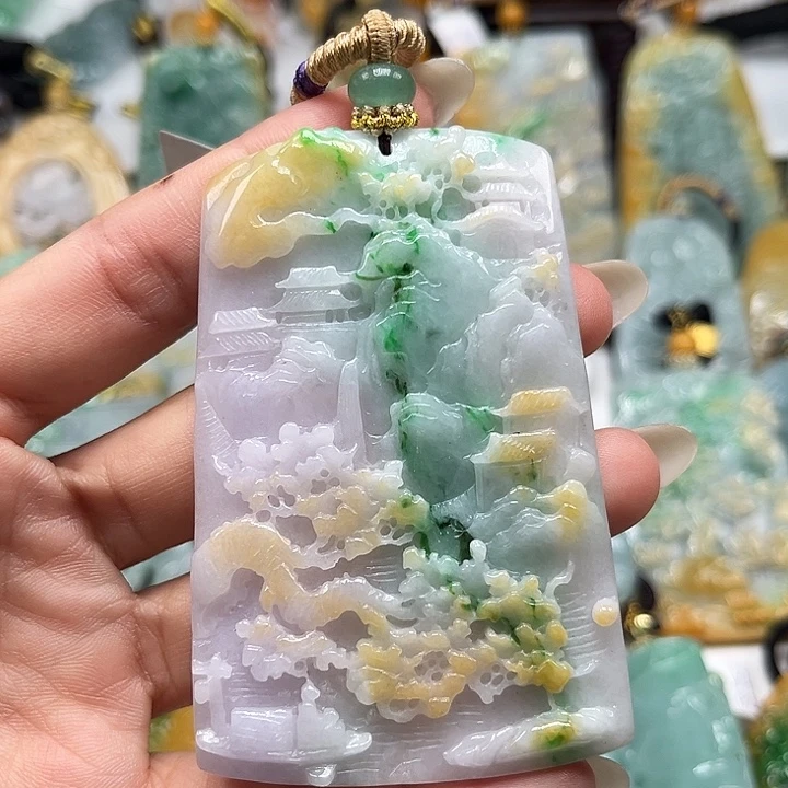 翡翠未镶嵌颈饰山水牌