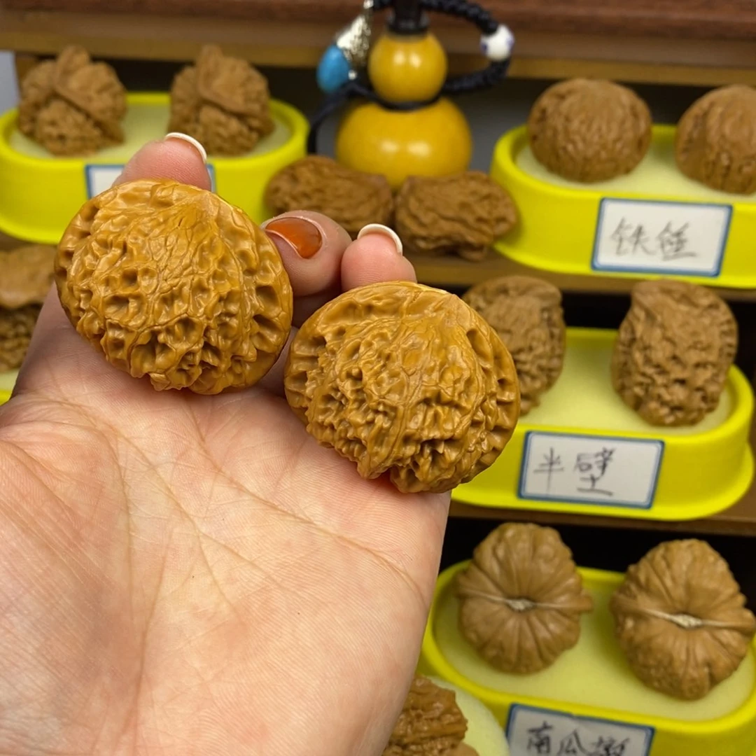 核桃宫灯 文玩/木作/... 文玩把件