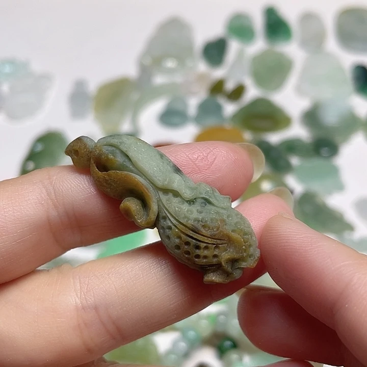 定制翡翠未镶嵌翡翠