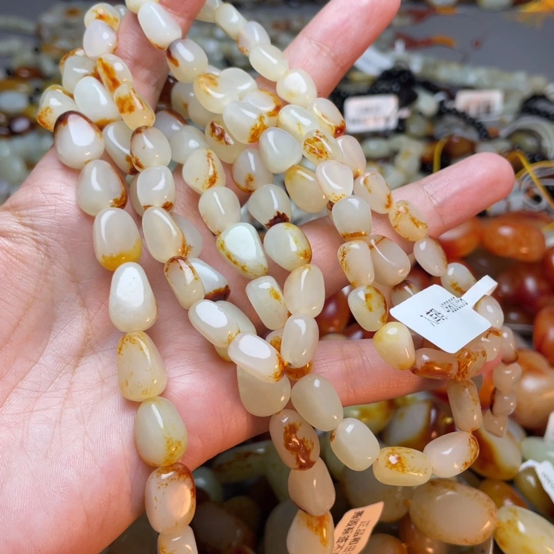 为***出手链未镶嵌和田玉