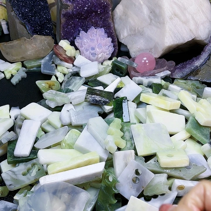 和田玉（糖玉）珠宝半成品未镶嵌清****葵