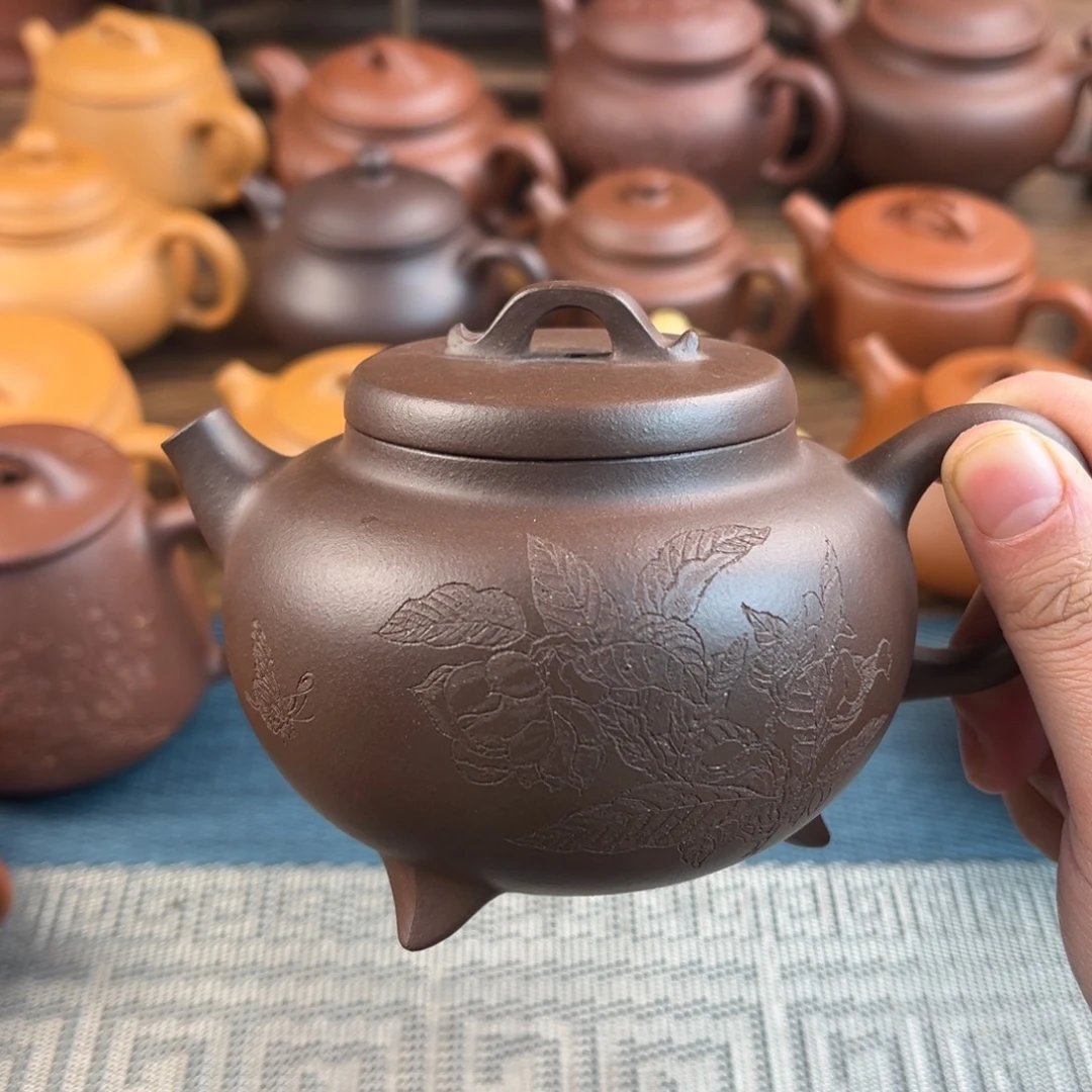 紫砂茶壶手工制作工艺精湛