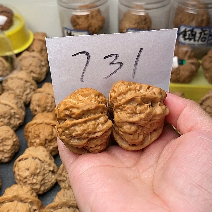 卡***咔核桃蛤蟆的眼睛也太