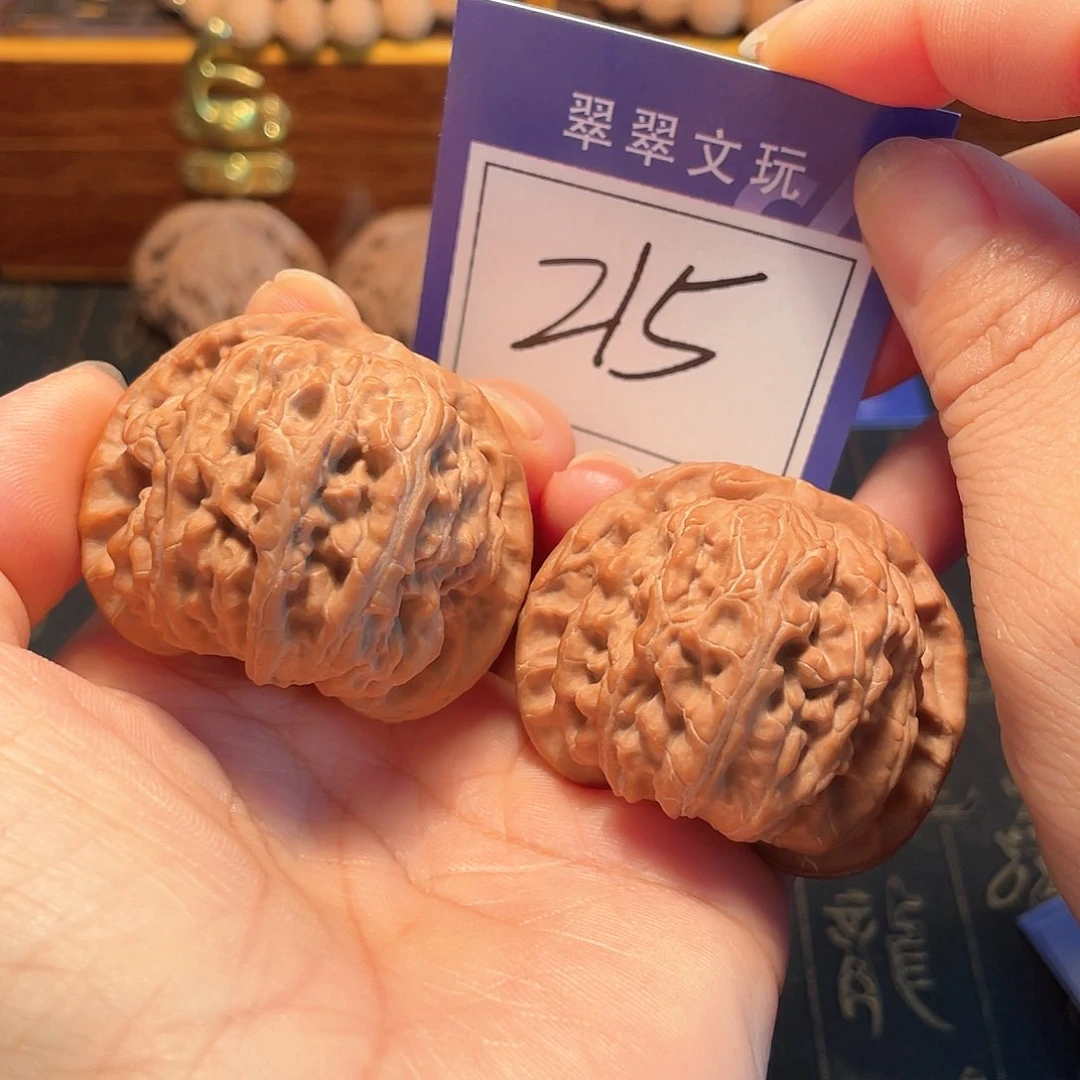 桃核把件215号全品白狮子4.5