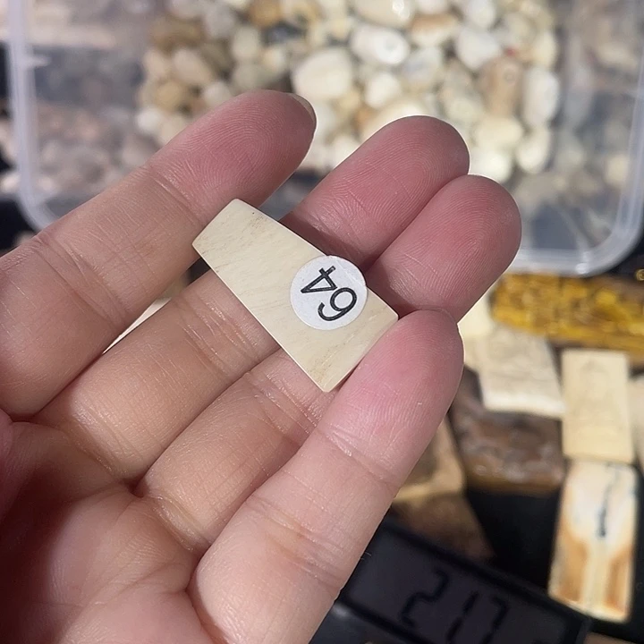 泥塑不打孔联系客服