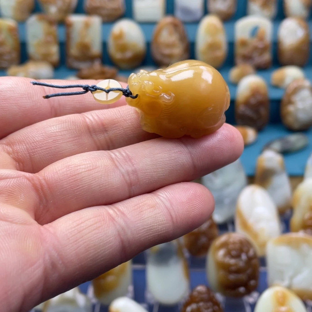 和田玉颈饰未镶嵌