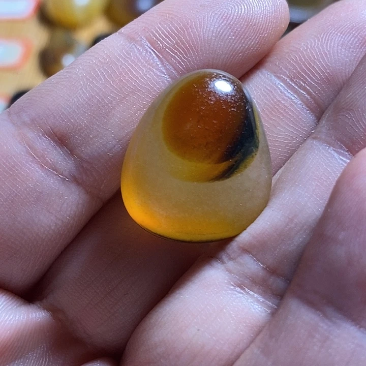 用***2马达加斯加玛瑙原石