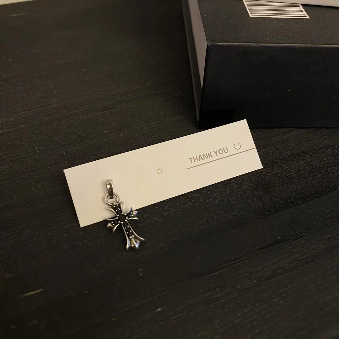 铜合金合成锆石耳饰 KEKE 【黑钻十字架耳坠】 经典款·  75