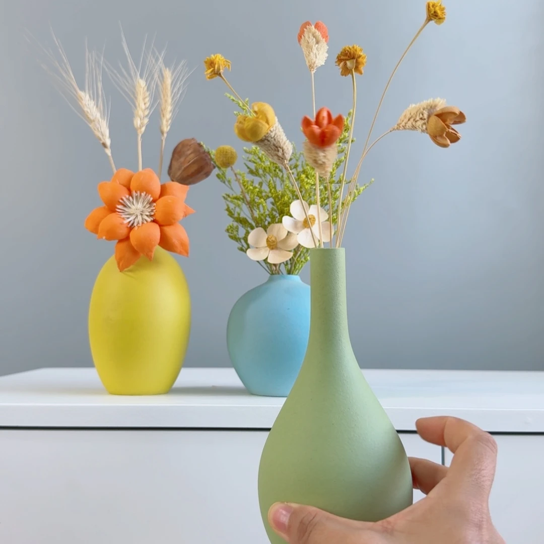 瓷片陶瓷小花瓶含花总高约20-30cm