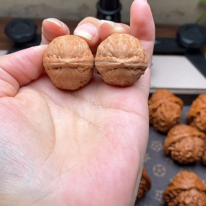 文玩核桃吊坠核桃