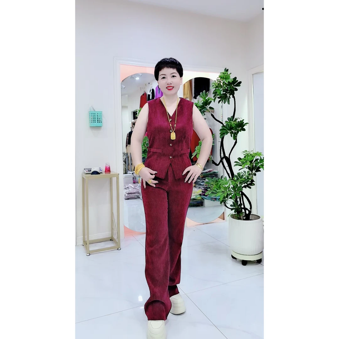 88378 高货气质修身马甲套装