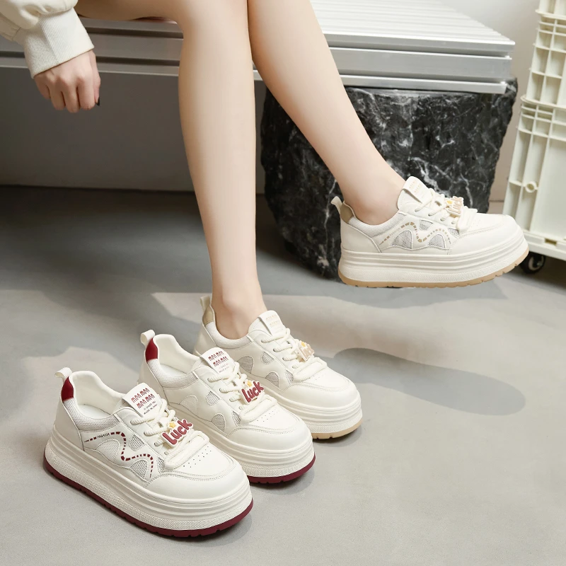 真皮小白鞋女厚底2025新款透气休闲运动鞋女防水台41一43大码女鞋