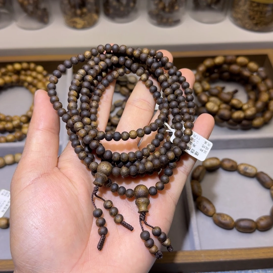 沉香香囊沉香海南透顶绿沉水浮0.5多圈11+