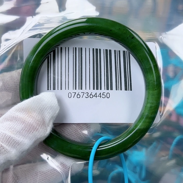 和田玉手镯未镶嵌包容61