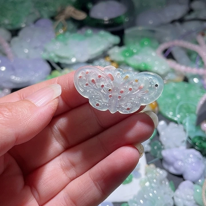 颈饰未镶嵌翡翠天