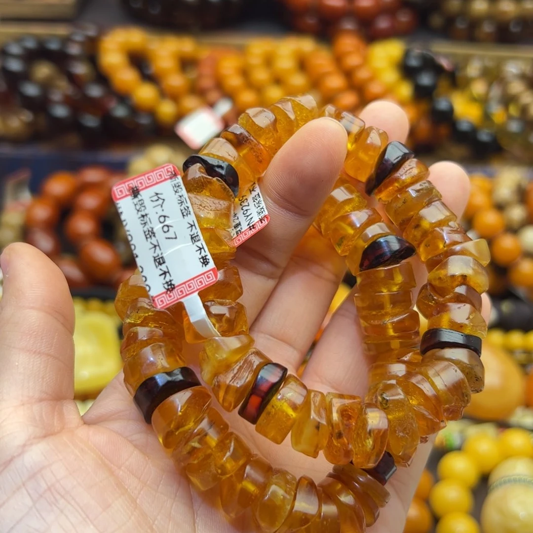 琥珀珠宝奇石未镶嵌多样性发其一