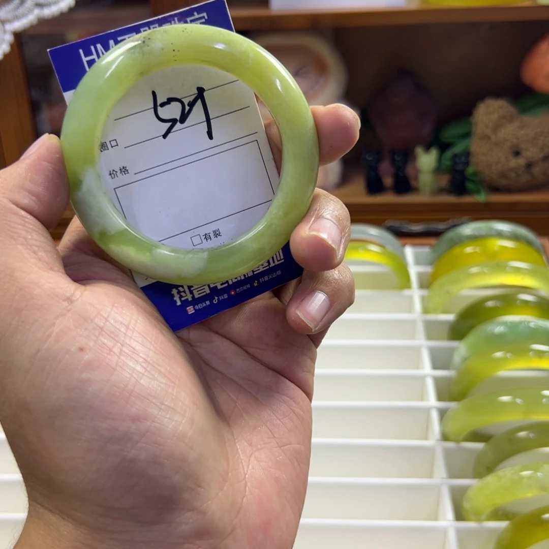 蛇纹石玉未镶嵌手镯29