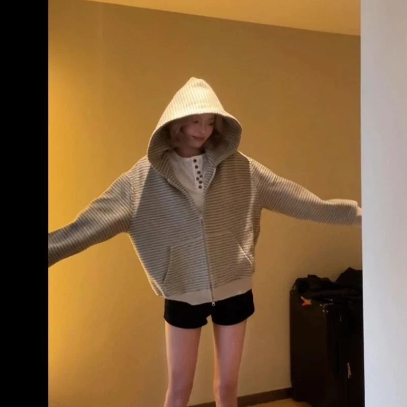 美式胖mm300斤复古慵懒条纹连帽卫衣女秋季新款穿搭宽松开衫外套