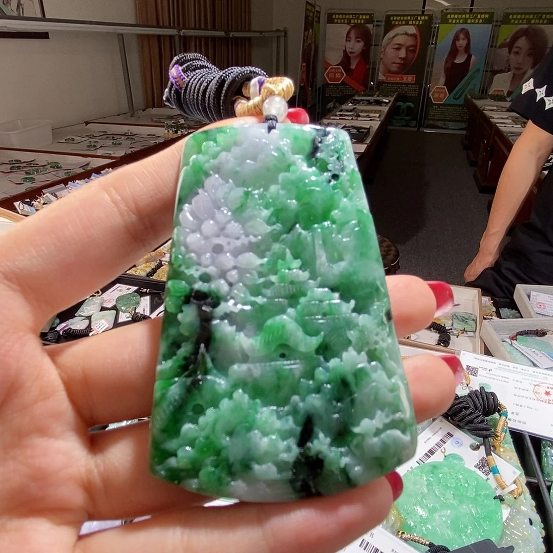 翡翠未镶嵌颈饰翡翠