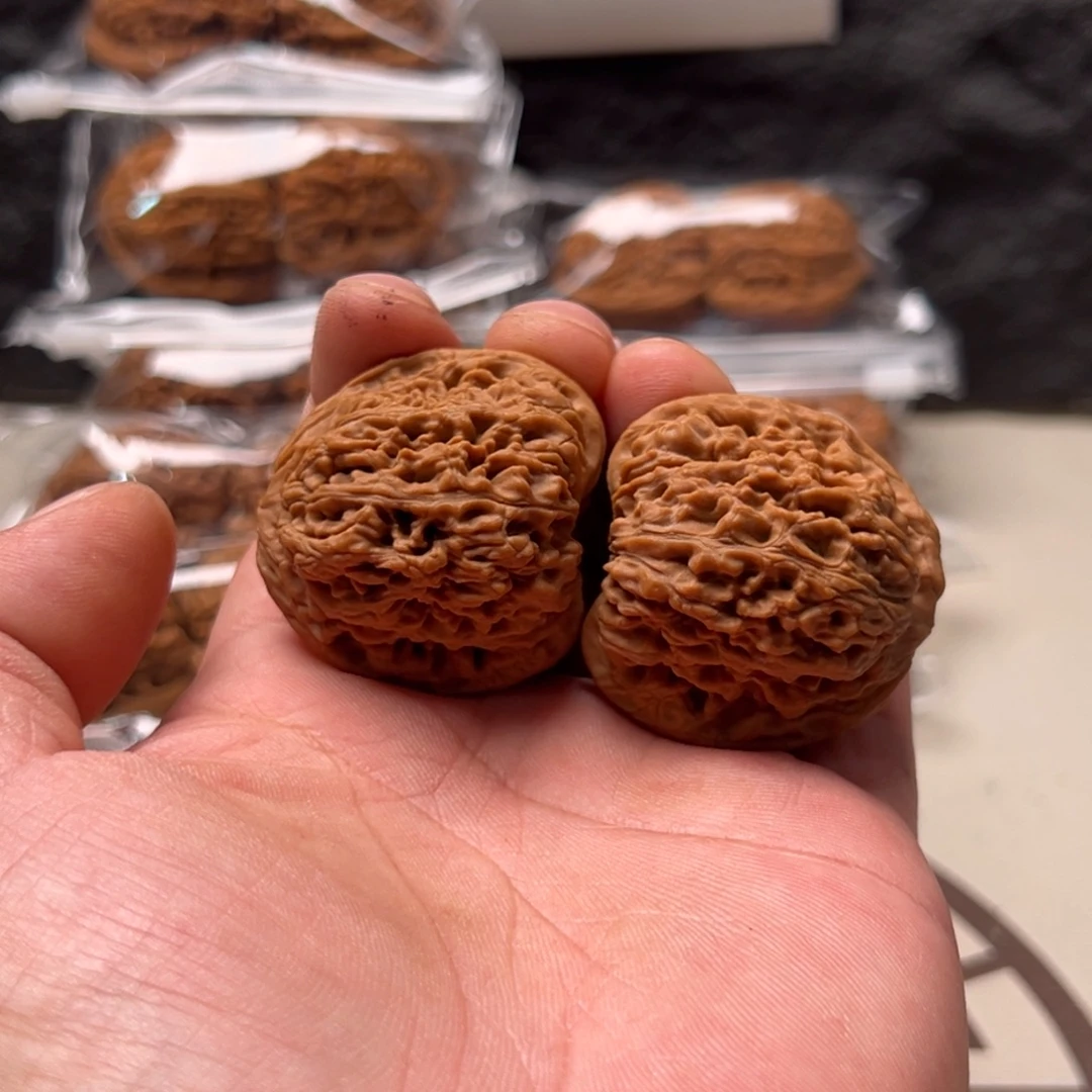 追***.文玩核桃吊坠南疆41