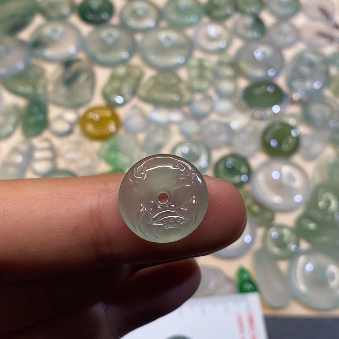未镶嵌定制翡翠翡翠