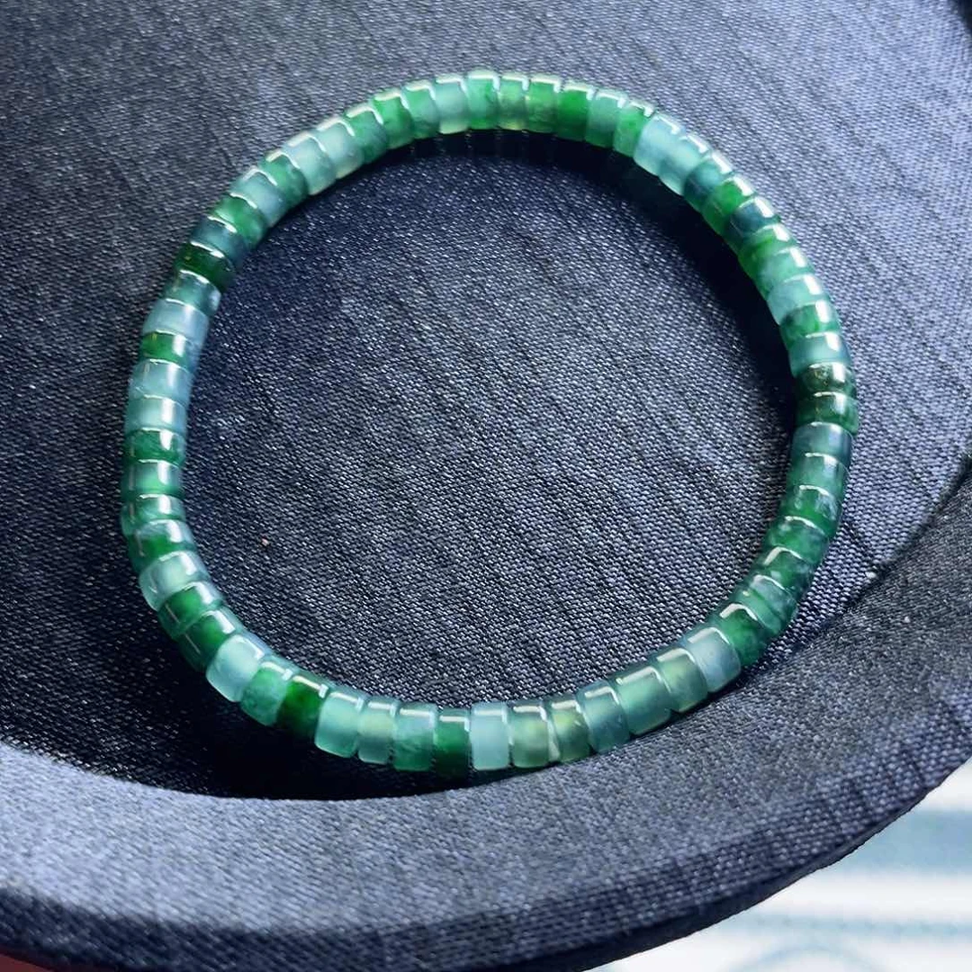 翡翠未镶嵌手串4.5mm左右多宝直切款手串