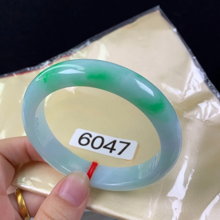 翡翠未镶嵌手镯59圈