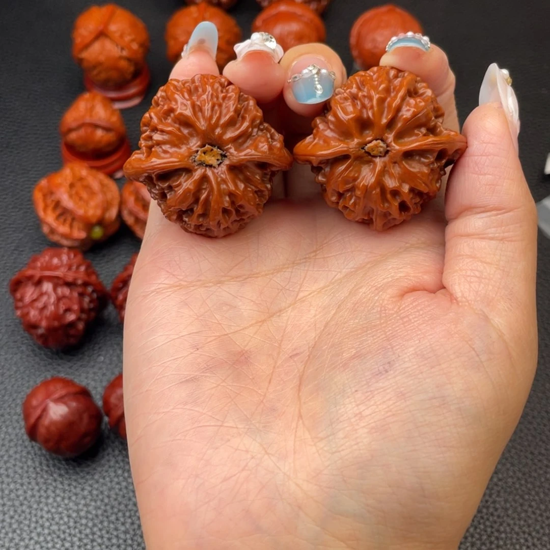 文玩核桃把件宠**惊宫灯微色差