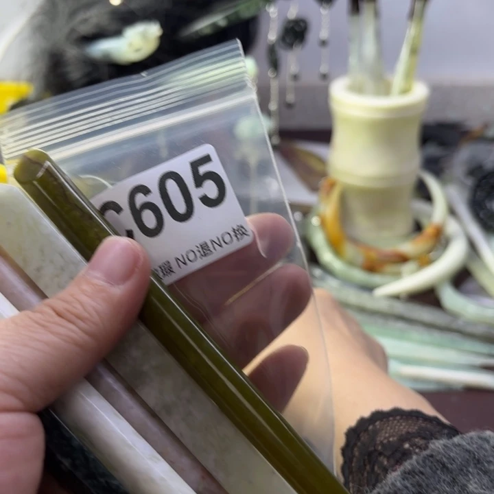 蛇纹石玉发饰合金?**?