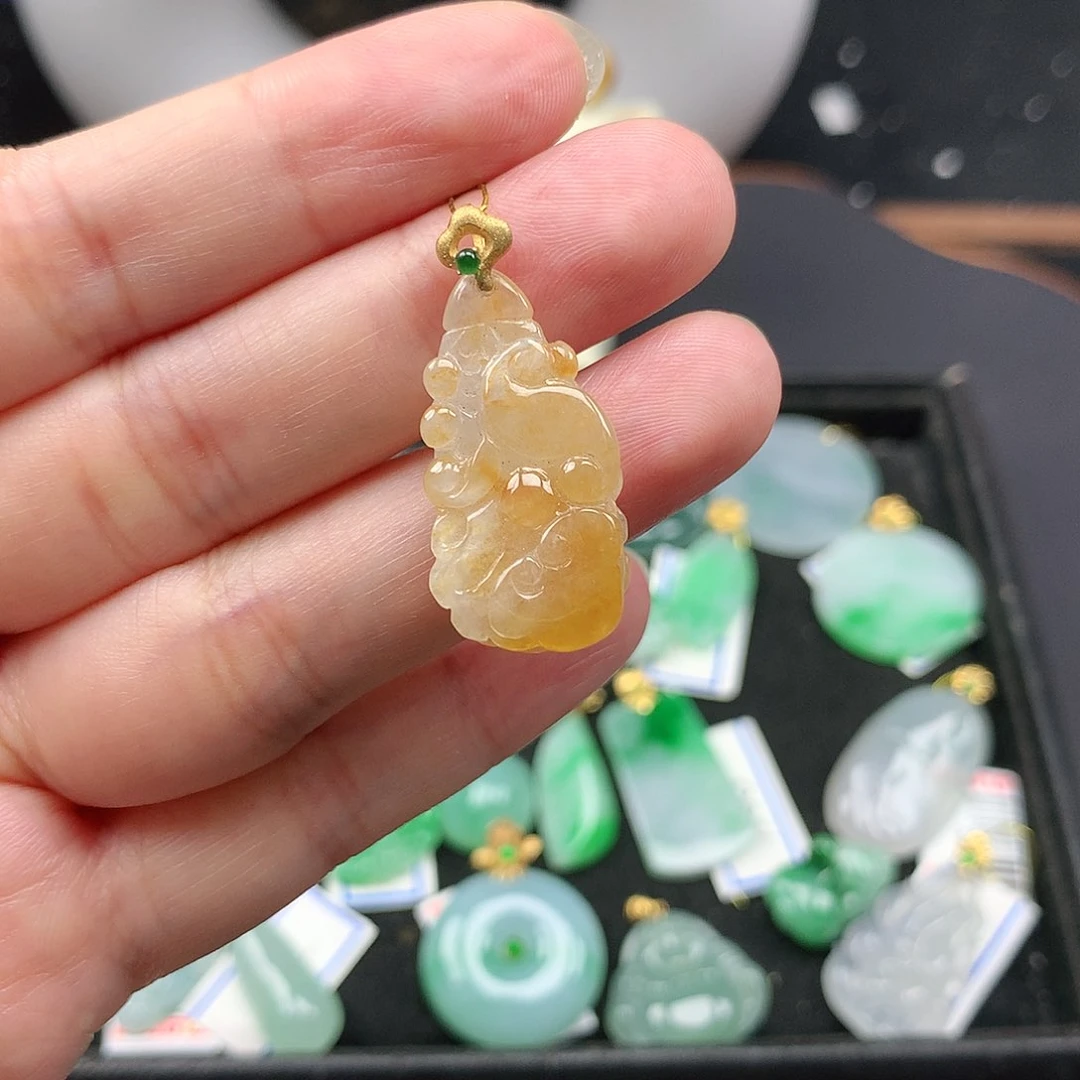 翡翠未镶嵌吊坠(不含链)