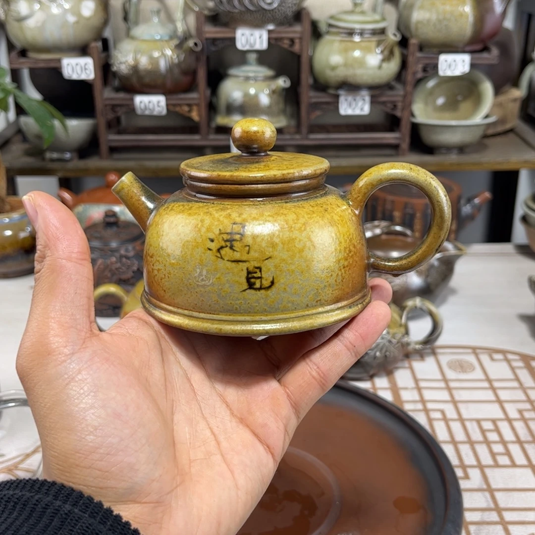 180cc白泥彩填柴烧半月壶