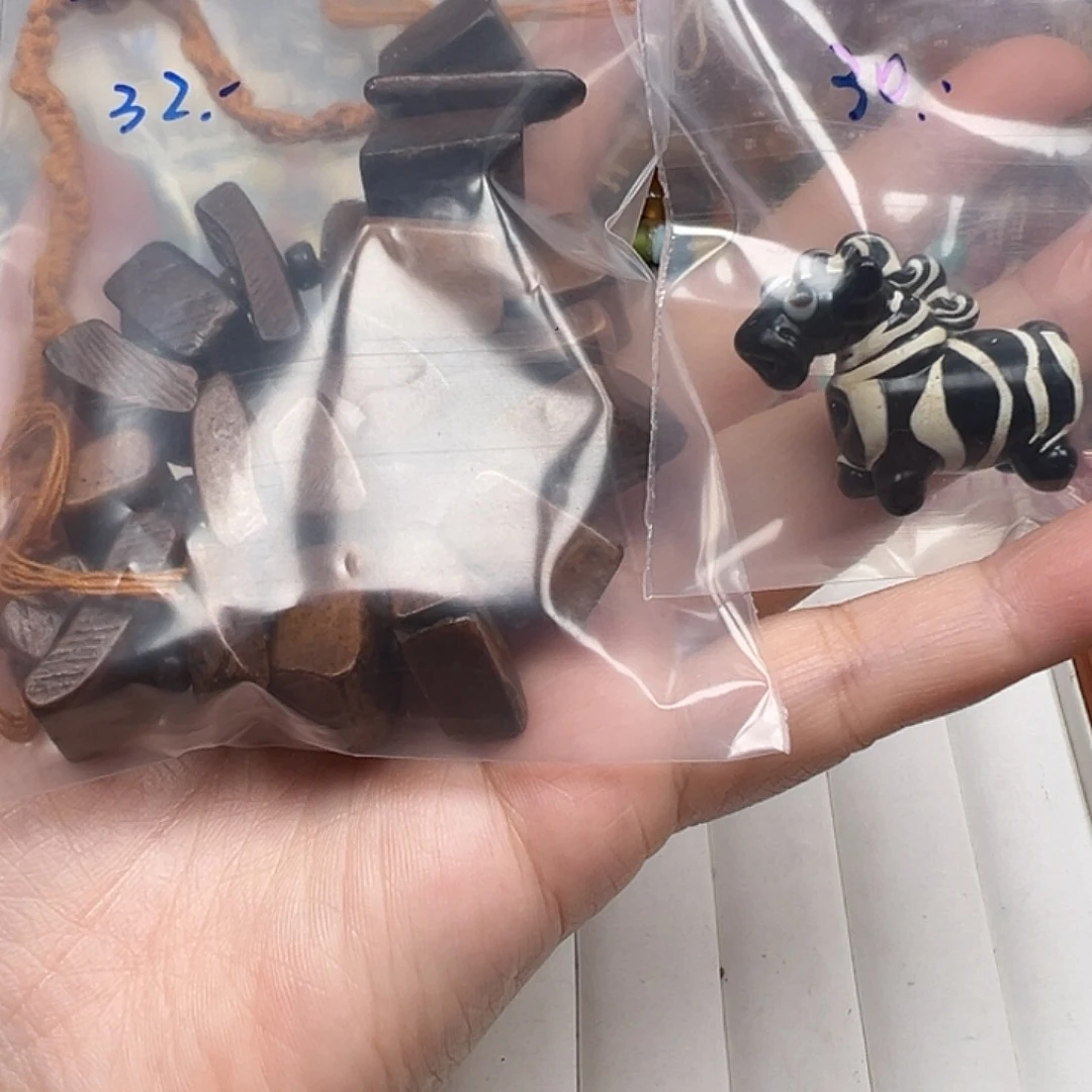 琉璃非金属粒粒宝宝的琉璃