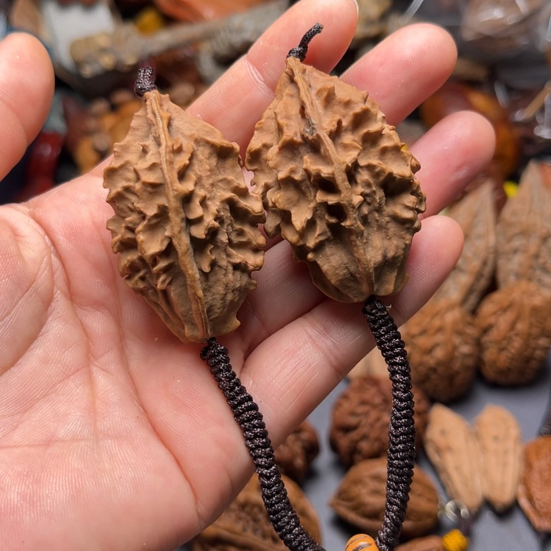 吊坠文玩核桃瑕疵8