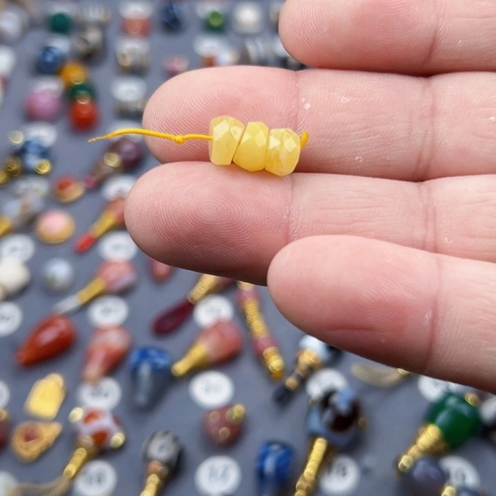 未镶嵌饰品玛瑙/玉髓敏**言