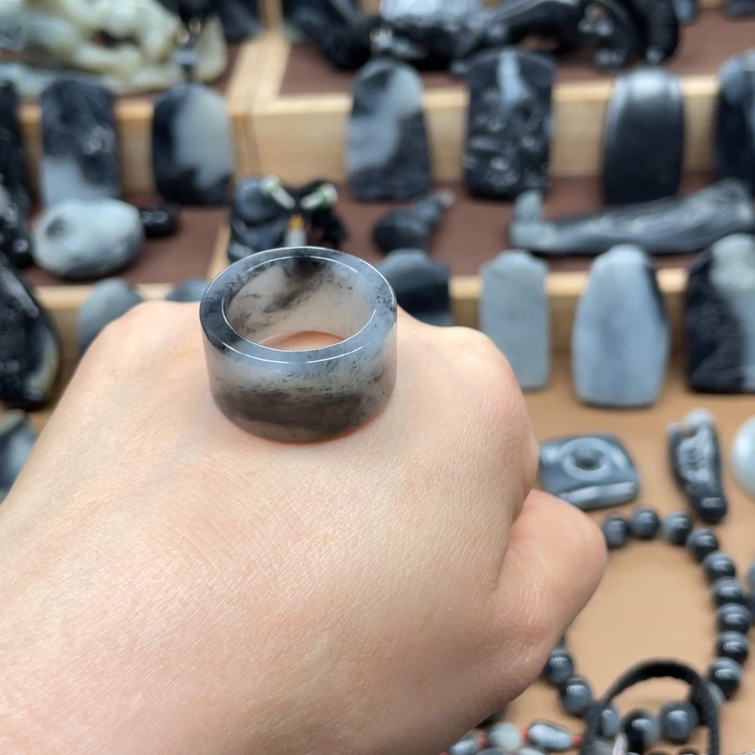 和田玉扳指未镶嵌空*层