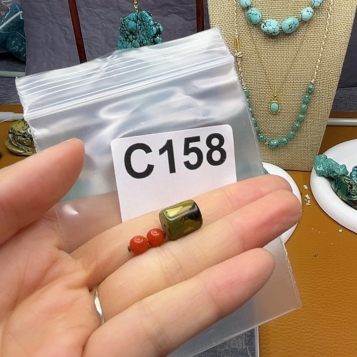 森***顿玛瑙/玉髓未镶嵌颈饰