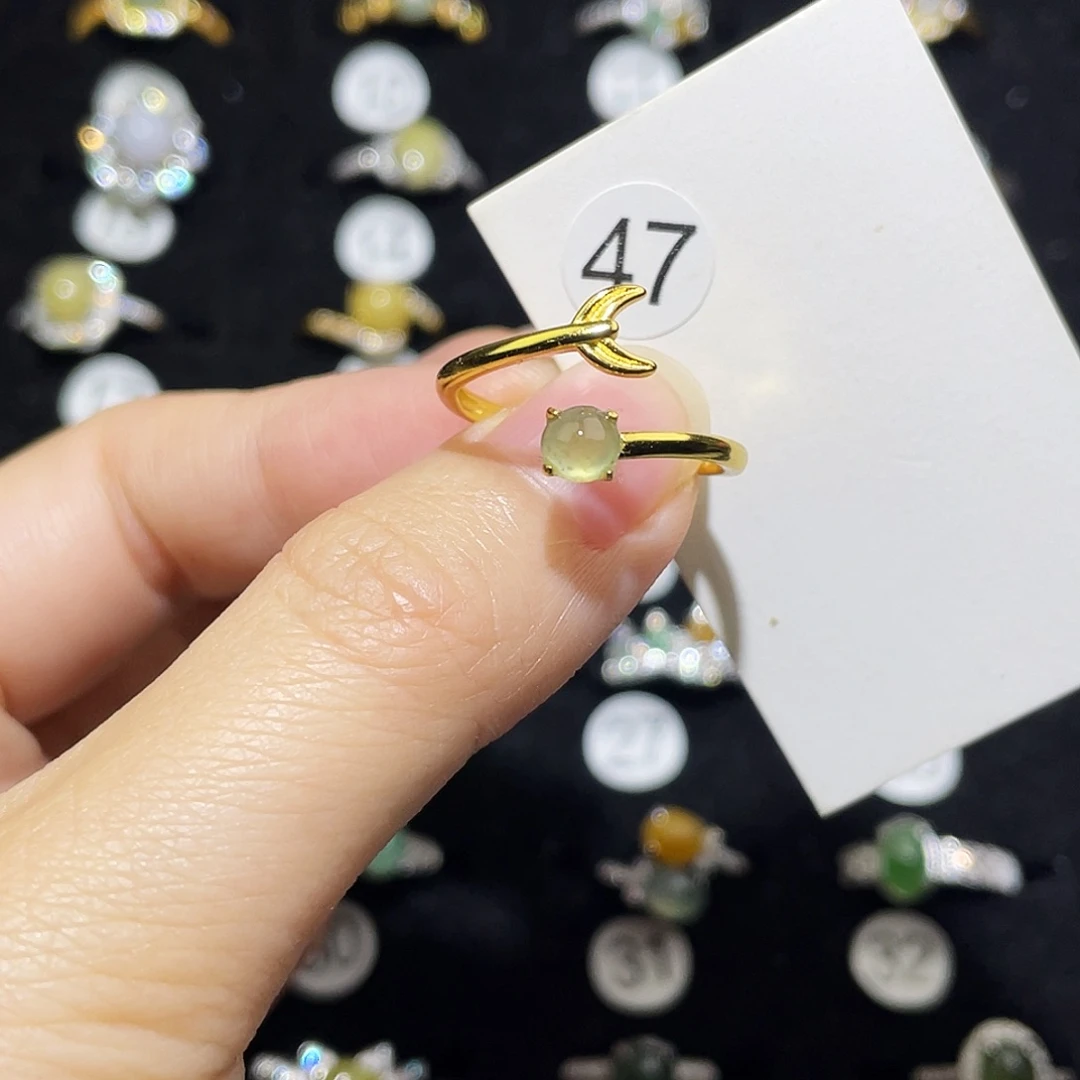 翡翠未镶嵌戒指戒指