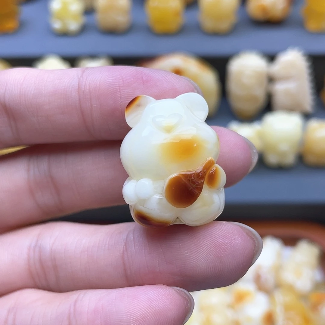 琥珀裸石未镶嵌蜜蜡