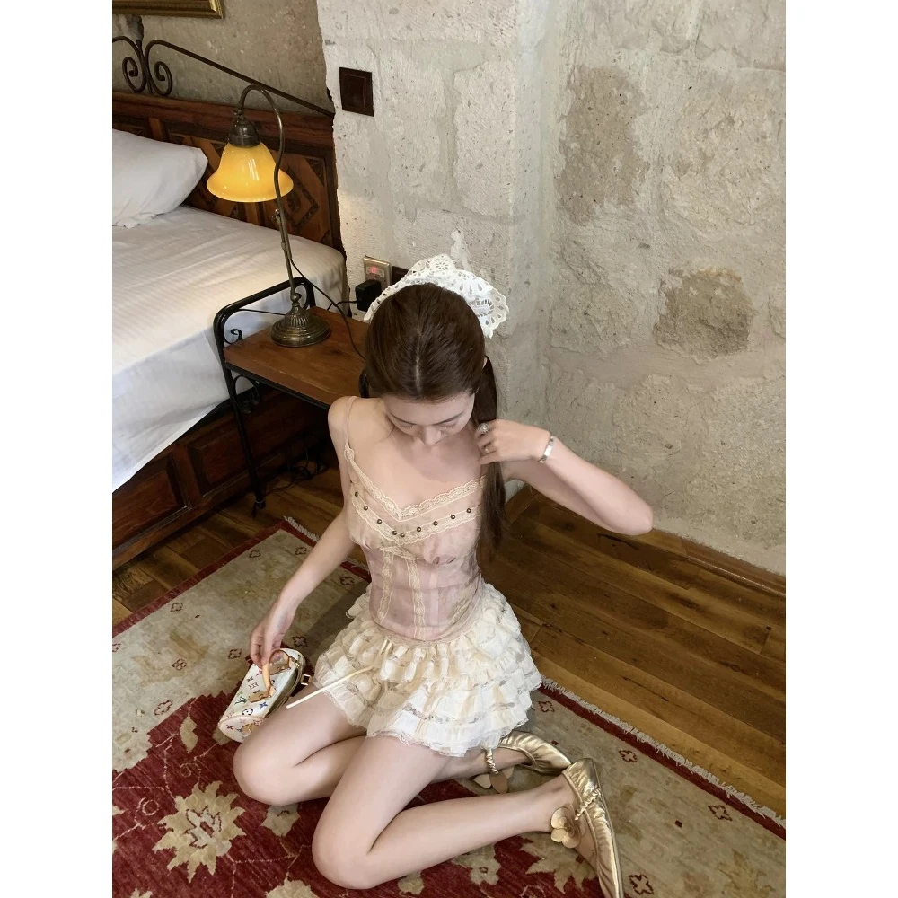 蕾丝旧梦 蕾丝拼接复古小吊带上衣