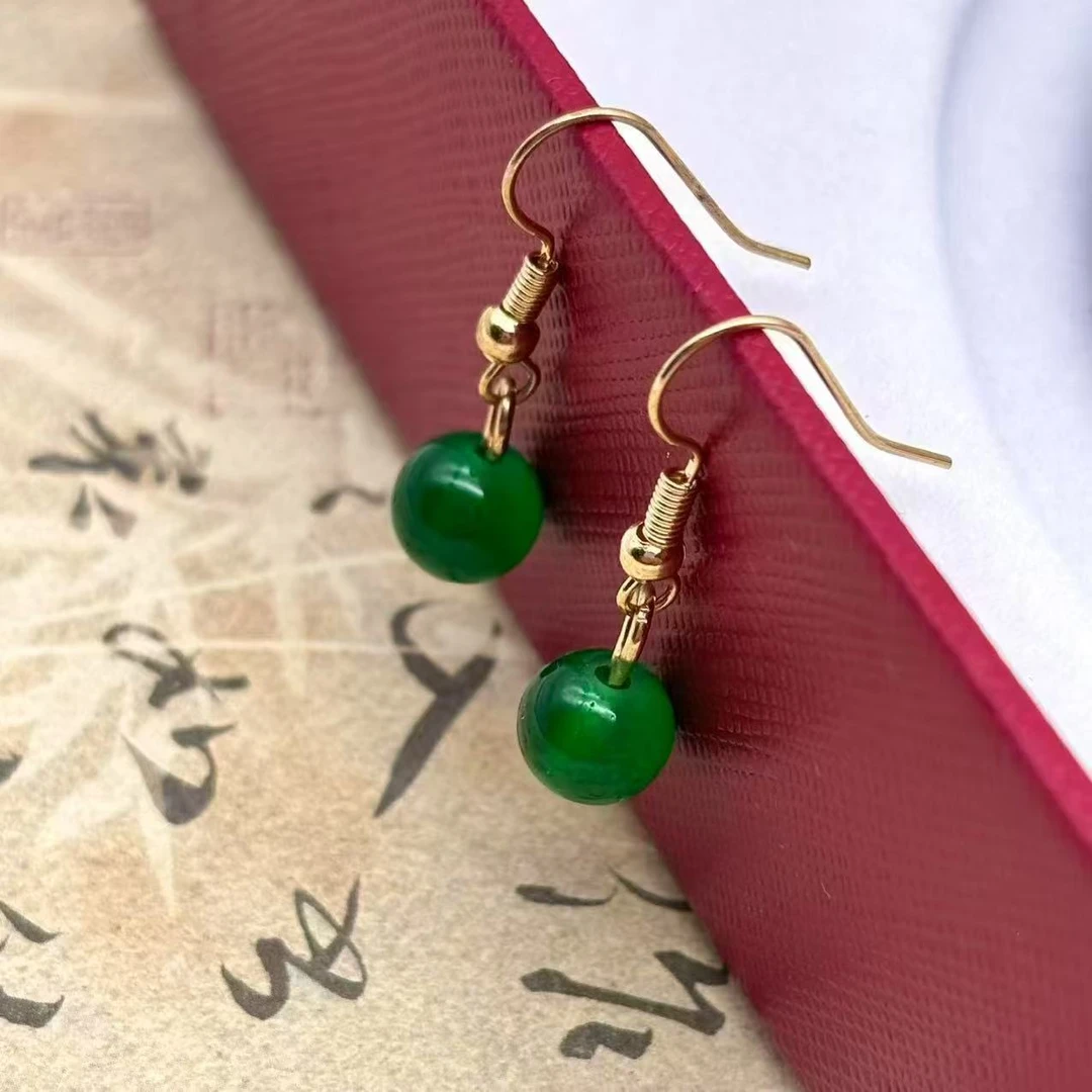 1218马达加斯加高冰玉髓耳环