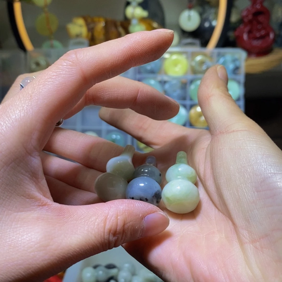 【闪购商品】蛇纹石玉其他未镶嵌56