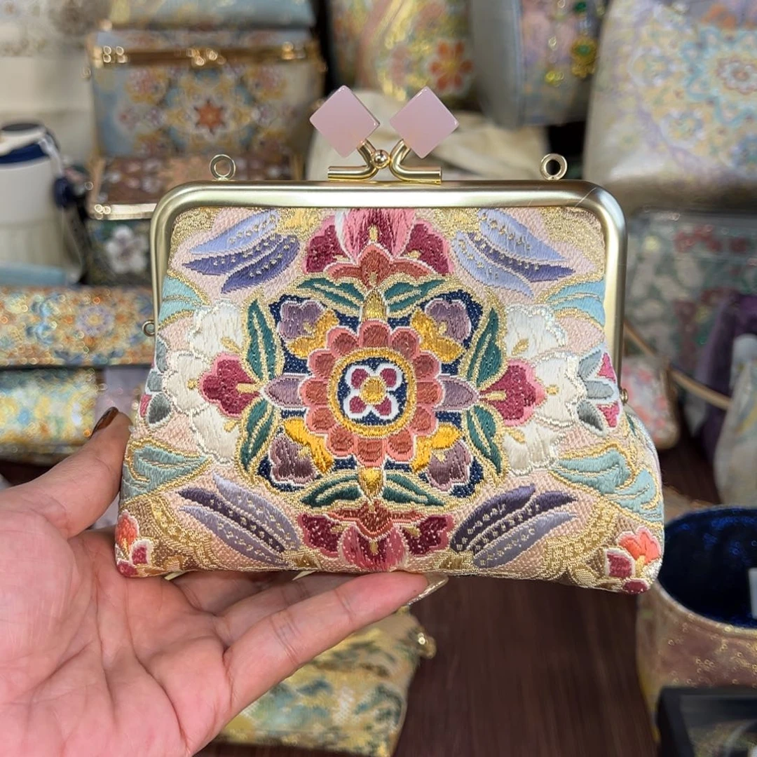 ****彤蚕丝宝相方糖不退换