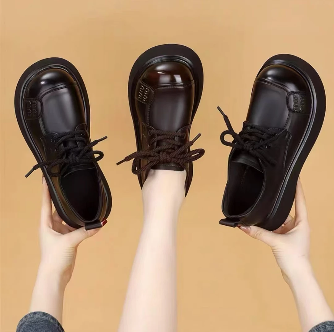 2025年春秋新款棕色复古英伦风厚底小皮鞋女圆头乐福鞋百搭配裙子
