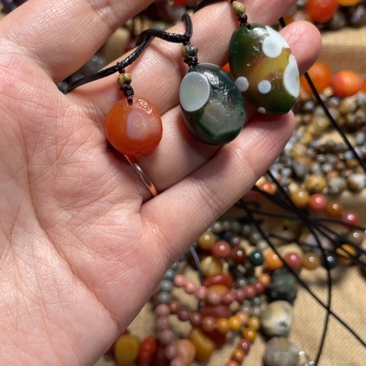 小***六玛瑙/玉髓合金手链