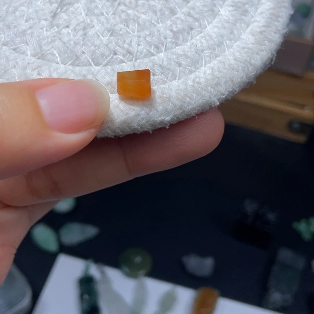 定制翡翠未镶嵌翡翠7.9*6.2